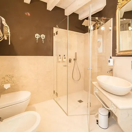 Bed & Breakfast Maison Resola - & Breakfast 4*