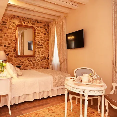 Maison Resola - & Breakfast